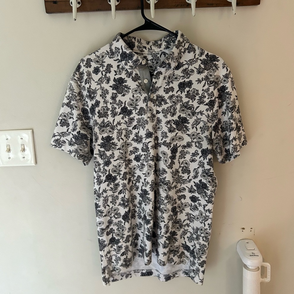 Men’s Nike Floral Golf polo size small